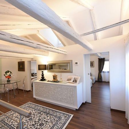 Sweet Apartment Frari Venesia Bagian luar foto
