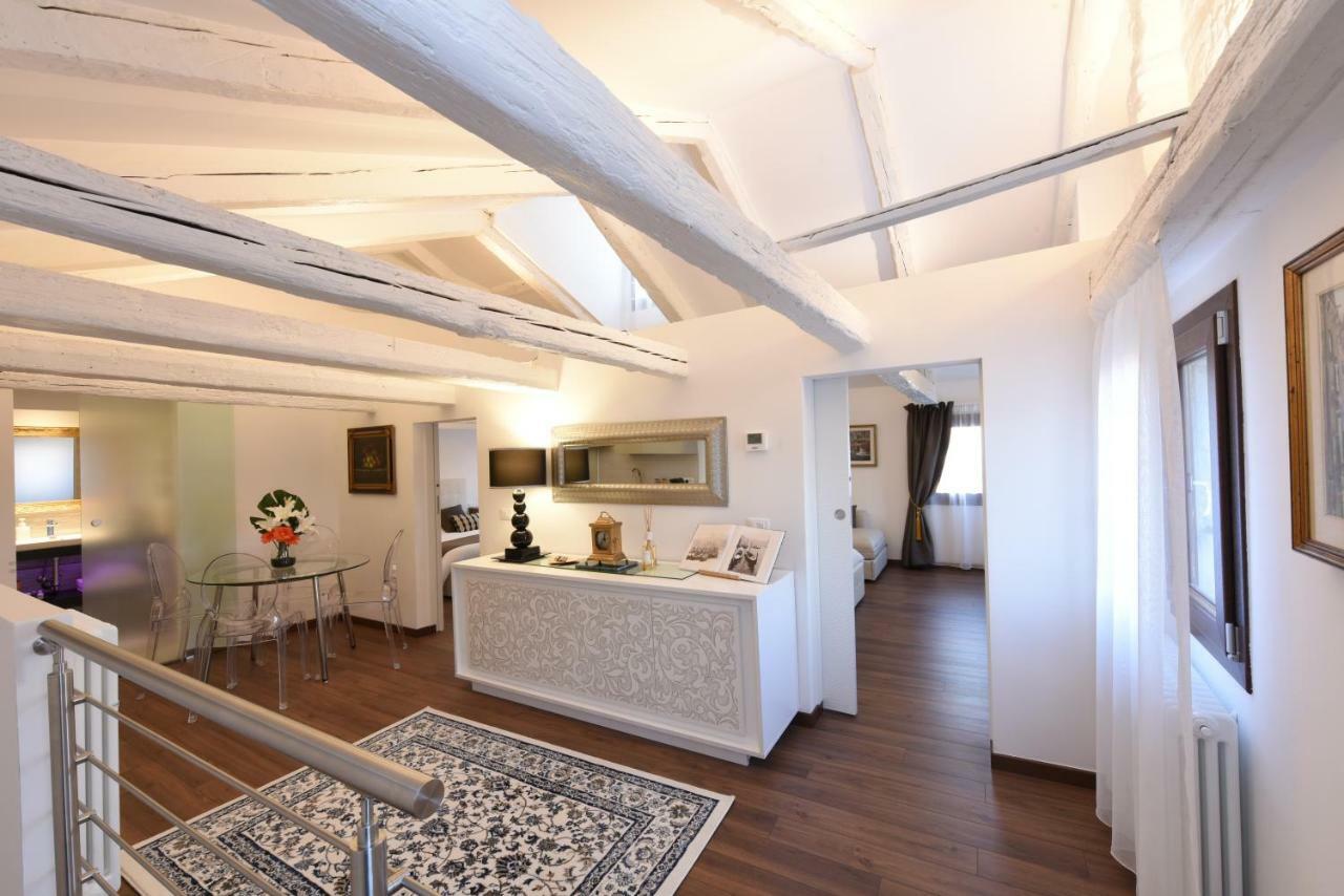Sweet Apartment Frari Venesia Bagian luar foto