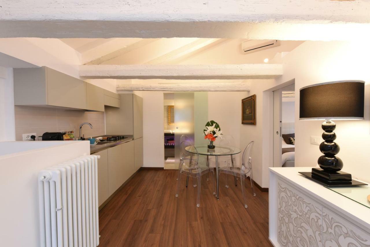 Sweet Apartment Frari Venesia Bagian luar foto