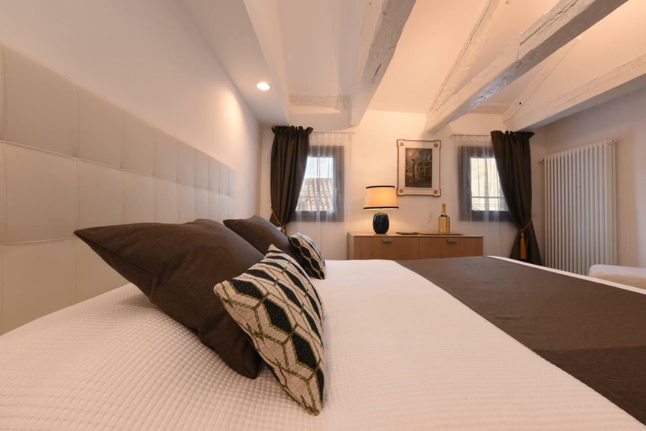 Sweet Apartment Frari Venesia Bagian luar foto