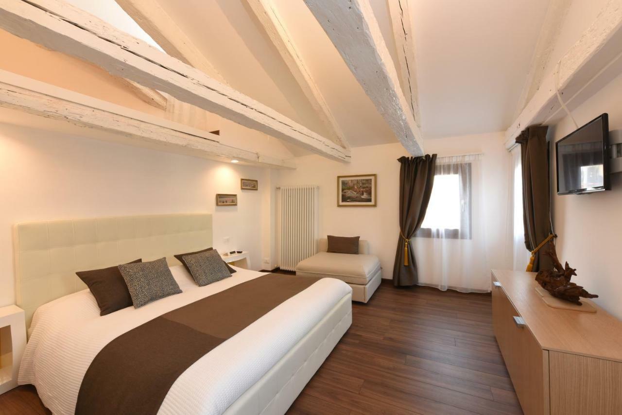 Sweet Apartment Frari Venesia Bagian luar foto
