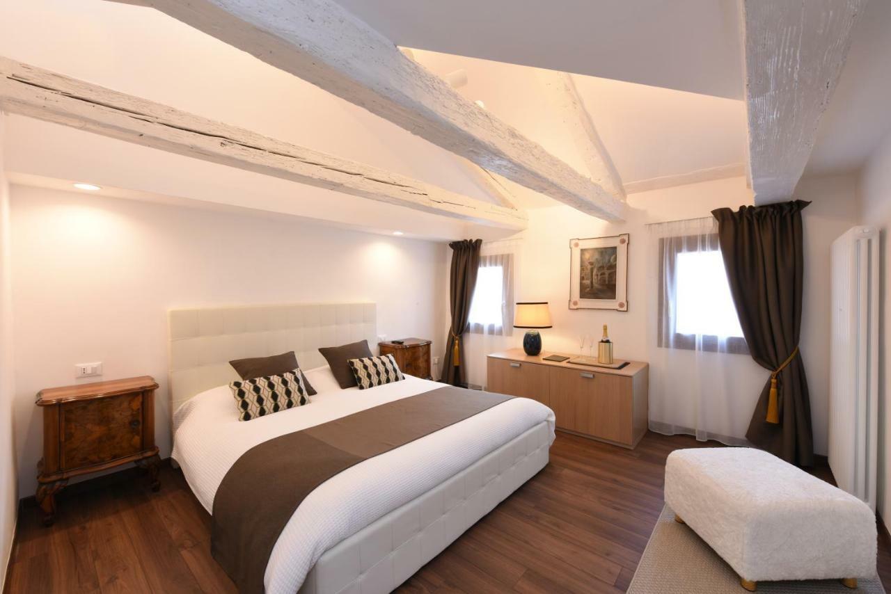 Sweet Apartment Frari Venesia Bagian luar foto